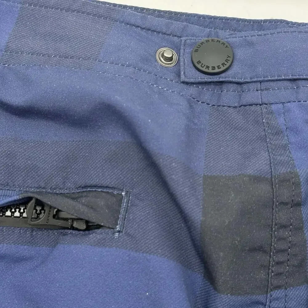 Burberry Men's Size XL 9